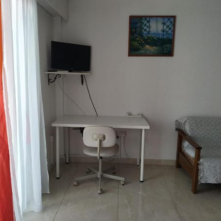 1 Bedroom Apartment Larnaca Extérieur photo