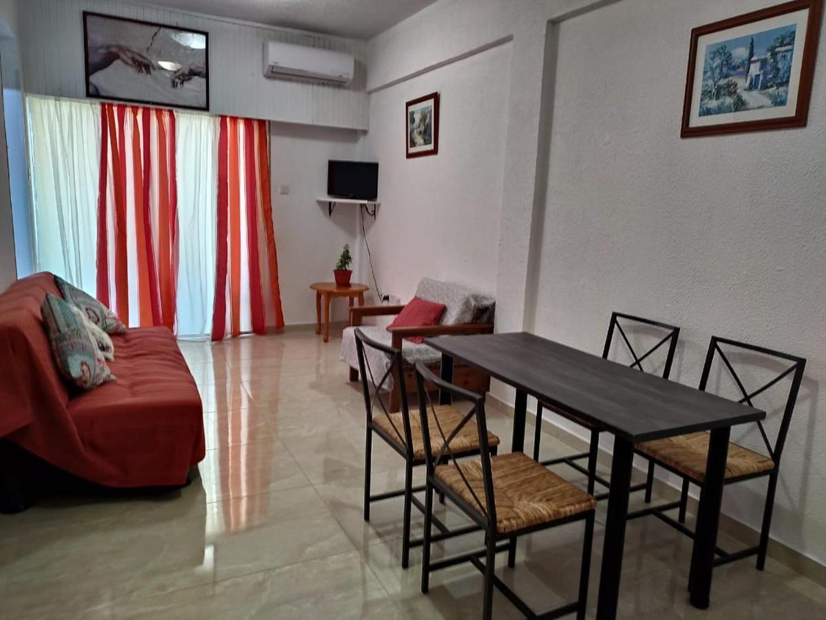 1 Bedroom Apartment Larnaca Extérieur photo