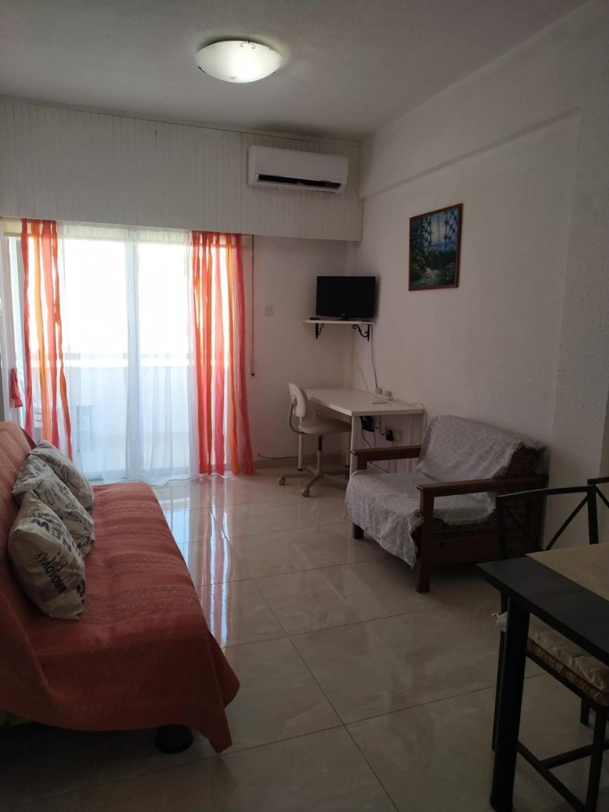 1 Bedroom Apartment Larnaca Extérieur photo